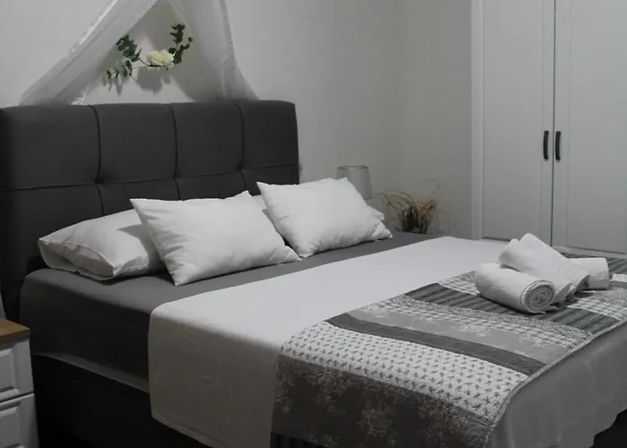 Apartments Grmaca